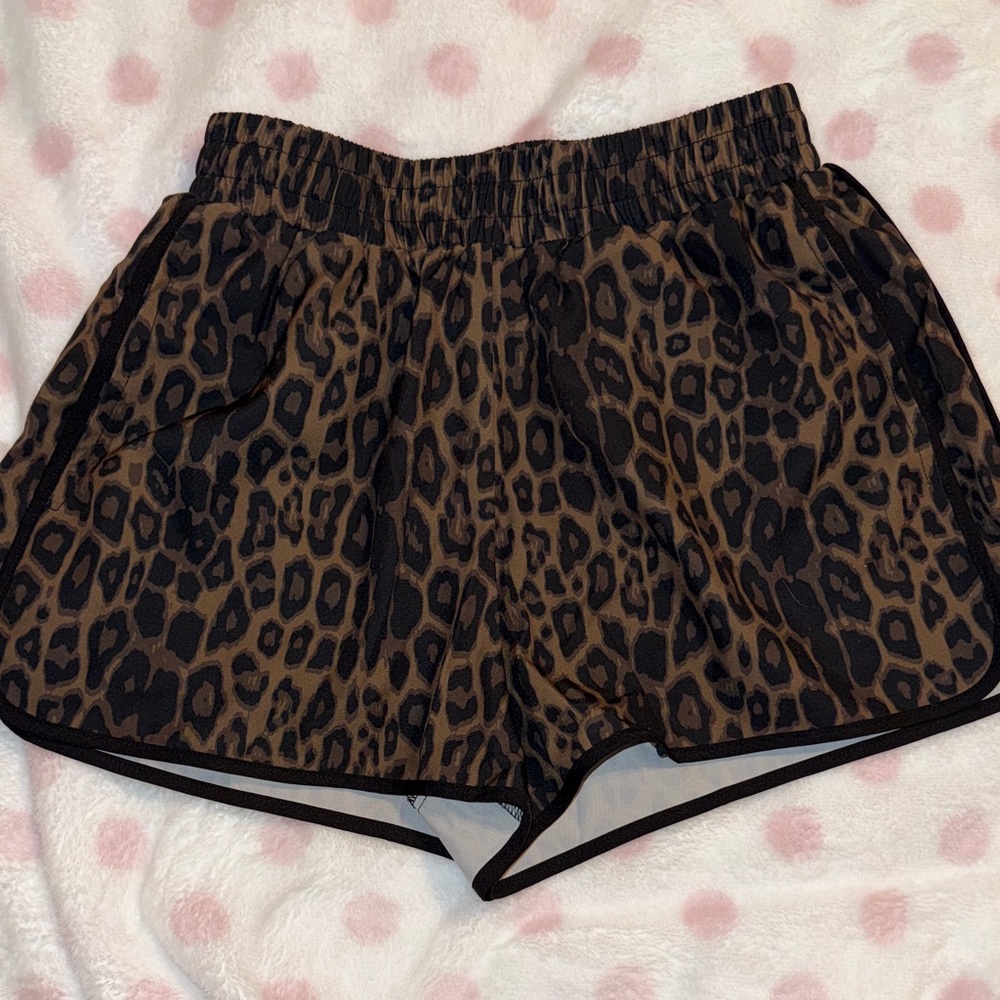 SSYS Traditional Animal Printed Active Shorts - Picture 3 of 6